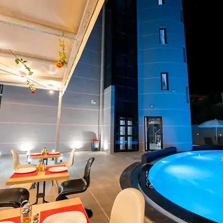 Hotel Vullkan