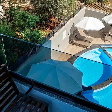 Vullkan Hotel Ksamil